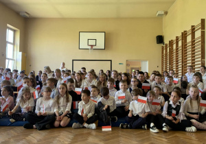 UROCZYSTY APEL Z OKAZJI ŚWIĄT MAJOWYCH