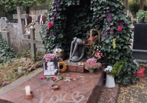 zdjęcia z wycieczki na warszawskie Powązki