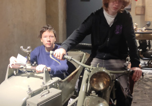 zdjęcia z Muzeum Powstania Warszawskiego