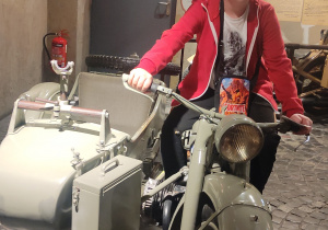 zdjęcia z Muzeum Powstania Warszawskiego