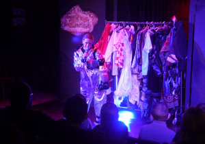 spektakl improwizowany „Wymyślanka”